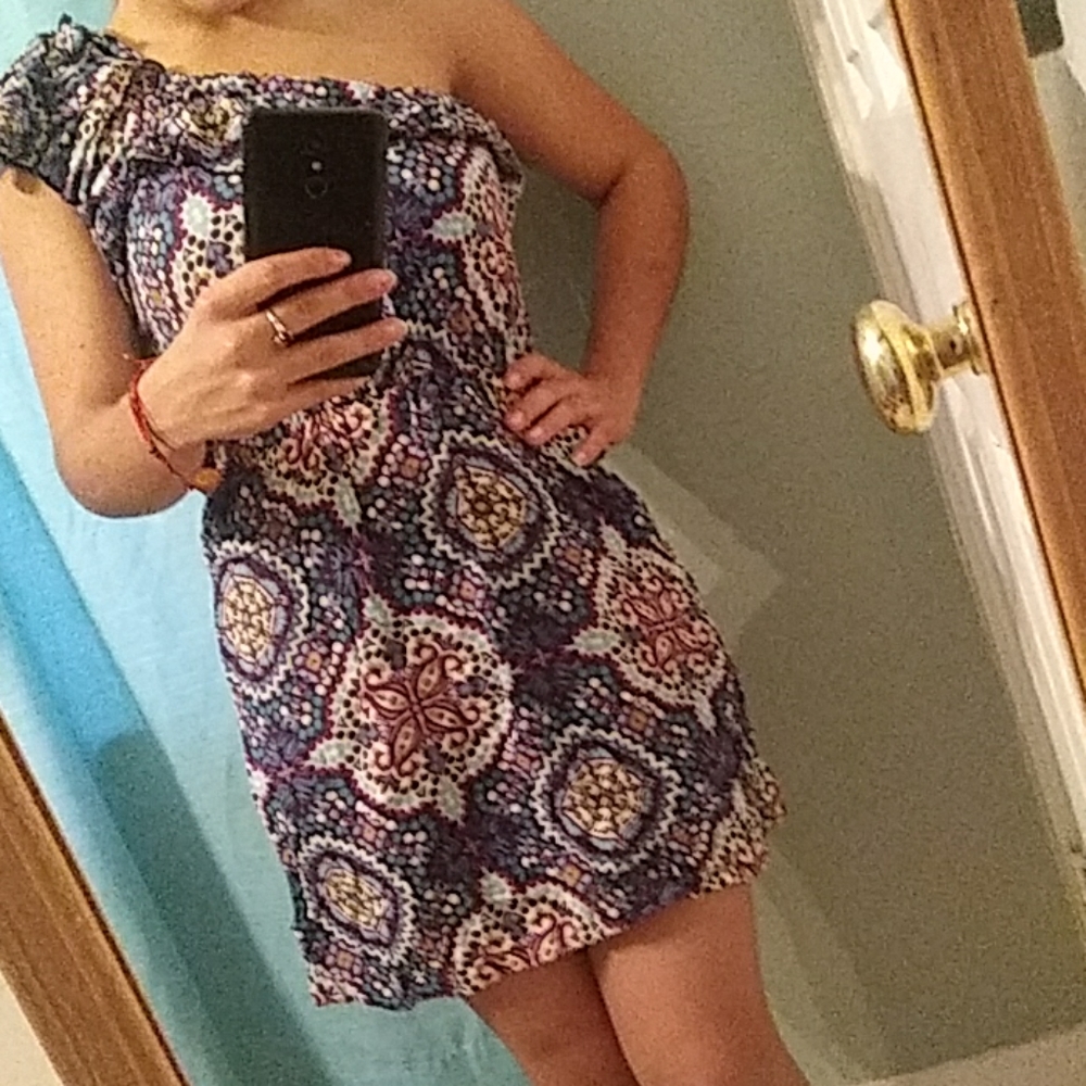 One shoulder dress
